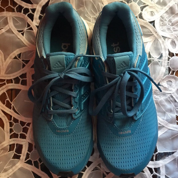 Adidas Women’s Running Shoes Size 6.5 - Picture 2 of 3